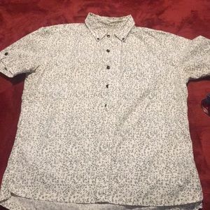 Men’s shirt.